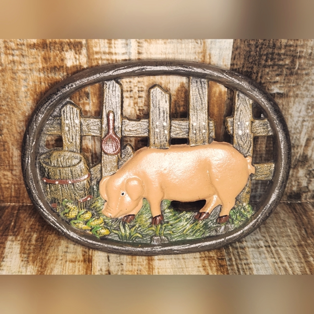 Vintage Hand-Painted Pig Farm Country Cast Iron Trivet Hot Plate 8" X 6"